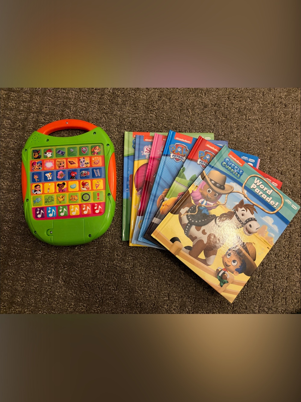 Nickelodeon Interactive Story Tablet with Themed Book Set